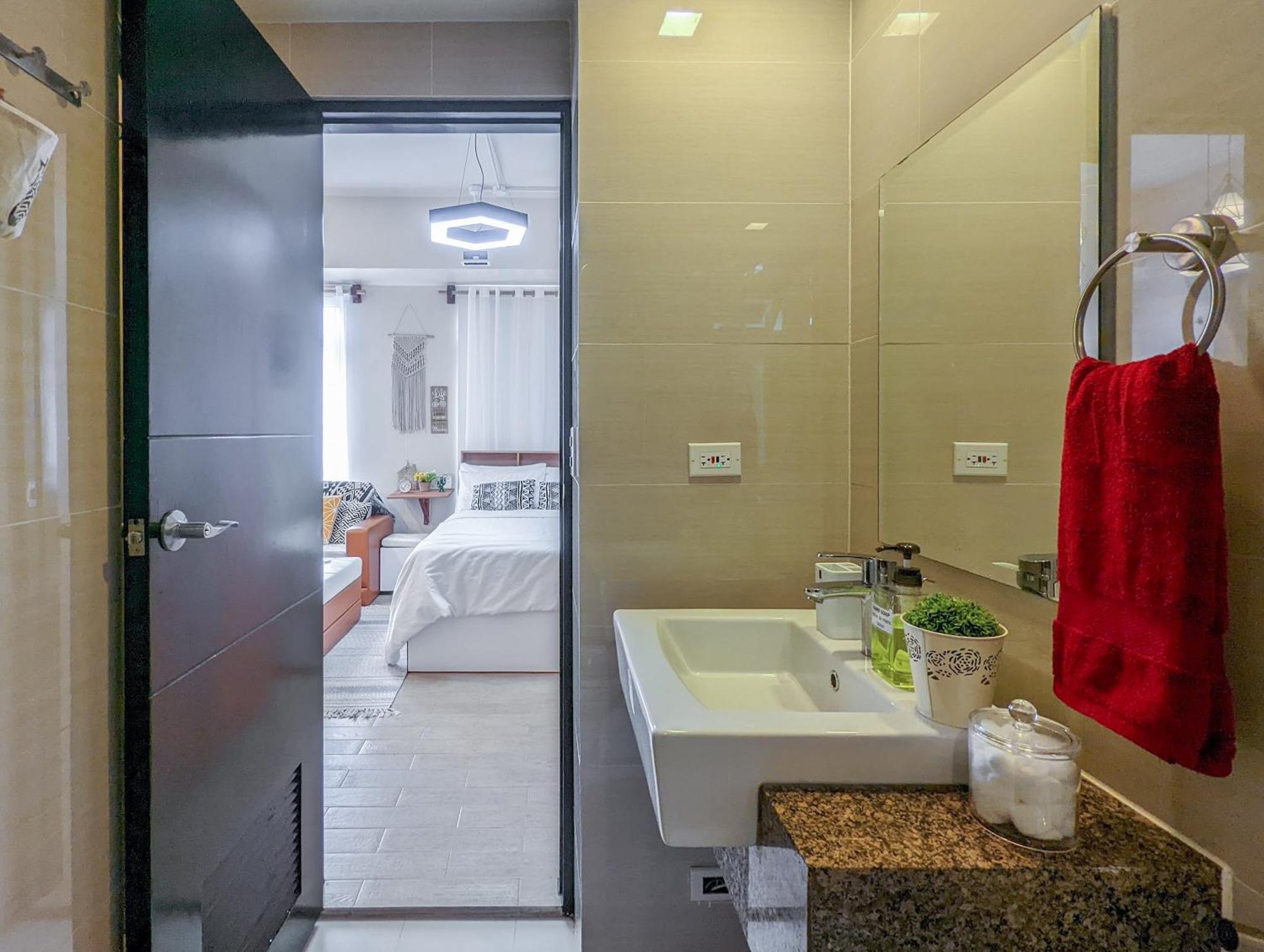 Studio Condo Naia Airport Terminal 3 Newport City Casino Manila Exteriör bild