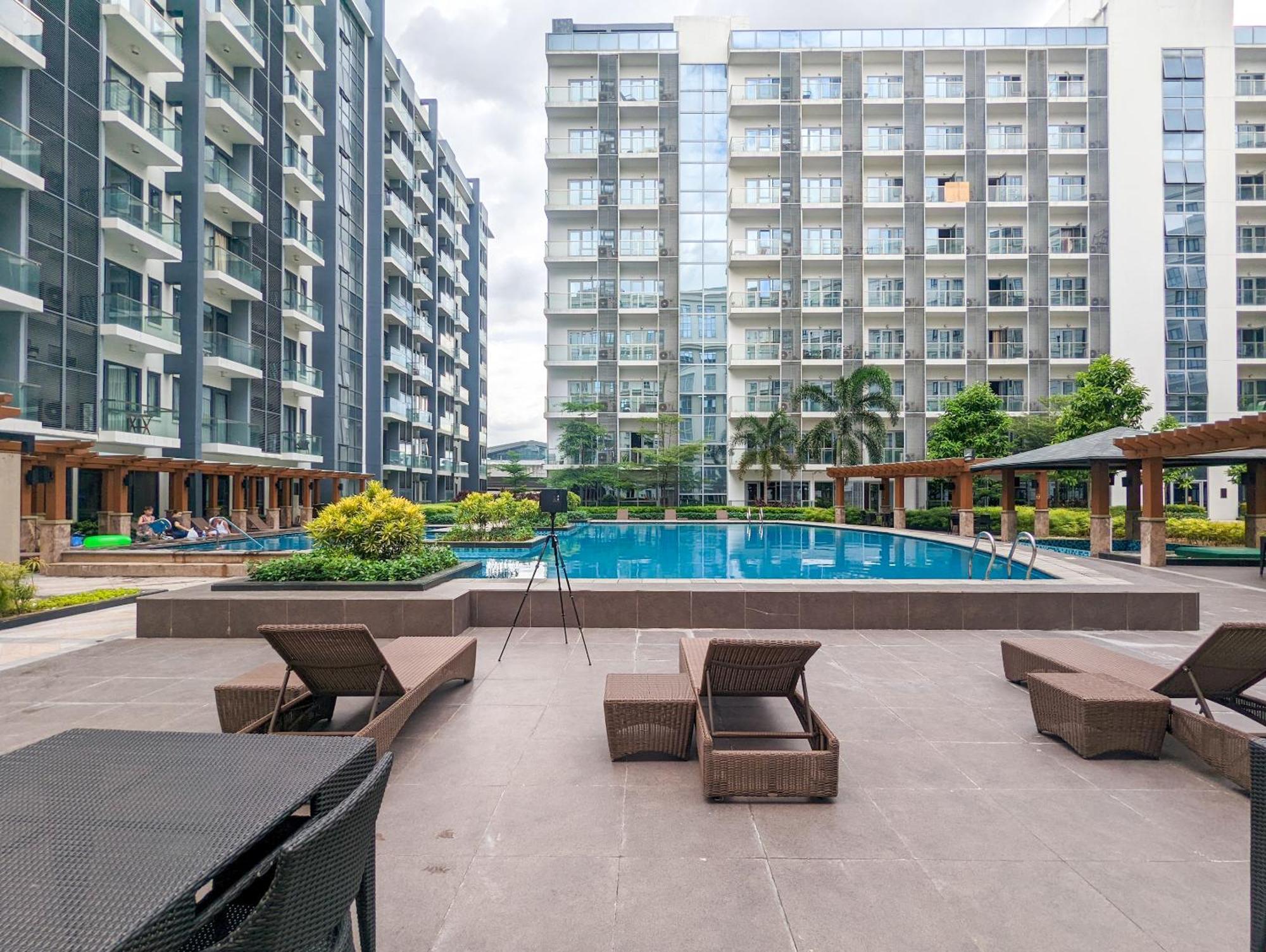 Studio Condo Naia Airport Terminal 3 Newport City Casino Manila Exteriör bild